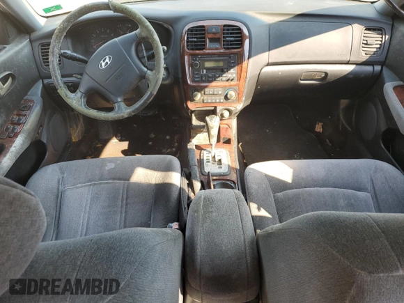2005 Hyundai Sonata GLS with VIN KMHWF35HX5A150770, listed as a Copart auction lot 75545824 with 0 mi miles and Non Repairable. Bid and sale history available at carsss.com. Image 8.