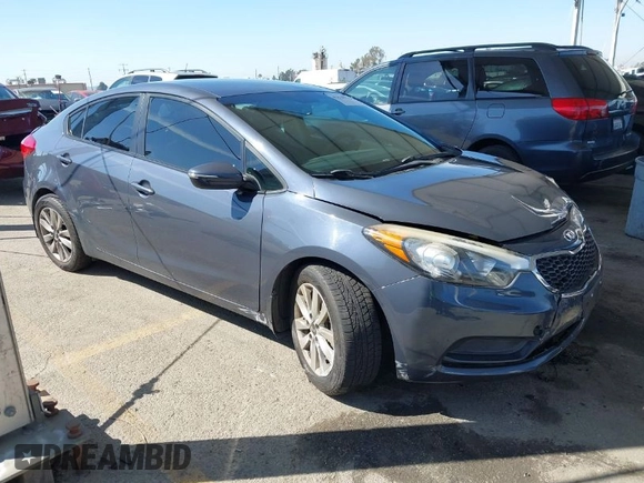 2014 Kia Forte LX with VIN KNAFX4A67E5182013, listed as a IAAI auction lot 41878931 with 35,967 mi miles. Bid and sale history available at carsss.com. Image 1.