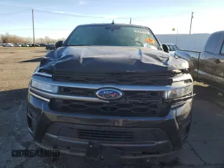 2023 Ford Expedition Max XLT with VIN 1FMJK1J87PEA51321, listed as a Copart auction lot 47308885 with 10,310 mi miles and Clean Title. Bid and sale history available at DreamBid. Image 5.