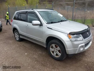2007 Suzuki Grand Vitara XSport w/Snrf with VIN JS3TD944674201893, listed as a IAAI auction lot 42095911 with 105,512 mi miles. Bid and sale history available at carsss.com. Image 1.