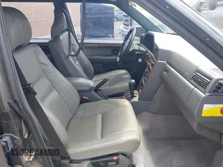 1997 Volvo 960 z VIN YV1KW9600V1042005, wystawiony jako IAAI lot #42196892 z przebiegiem 221 512 mil mil oraz . Historia ofert i sprzedaży dostępna na DreamBid. Obrazek 5.