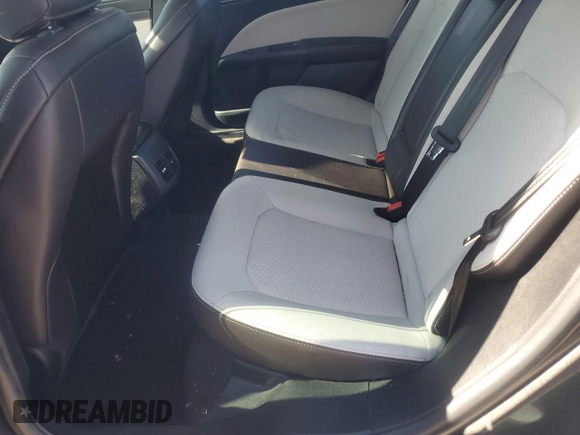 2020 Ford Fusion SE z VIN 3FA6P0HD6LR189762, wystawiony jako IAAI lot #42780149 z przebiegiem 51 099 mil mil oraz . Historia ofert i sprzedaży dostępna na DreamBid. Obrazek 10.