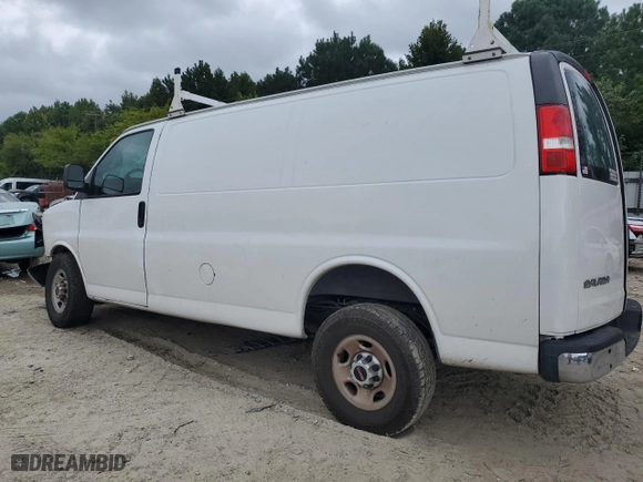 2019 GMC Savana Cargo Van with VIN 1GTW7AFG4K1372132, listed as a Copart auction lot 70141634 with 0 mi miles and Salvage Title. Bid and sale history available at carsss.com. Image 2.