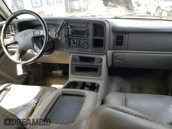 2003 Chevrolet Suburban Z71 with VIN 3GNFK16Z33G268595, listed as a Copart auction lot 66014724 with 297,782 mi miles and Salvage Title. Bid and sale history available at carsss.com. Image 8.