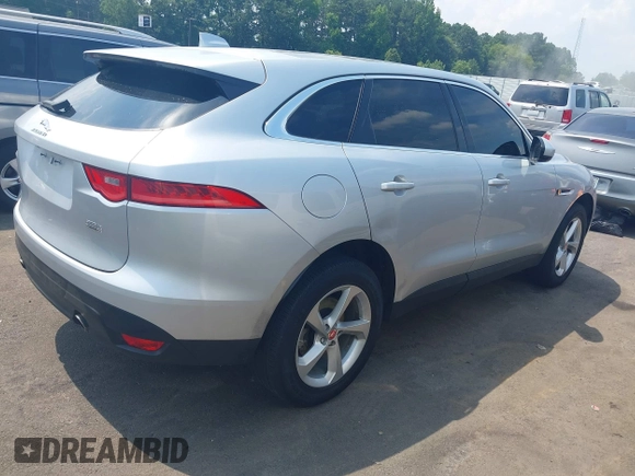 2019 Jaguar F-Pace 25t Premium z VIN SADCJ2FX2KA367462, wystawiony jako IAAI lot #42581132 z przebiegiem 98 706 mil mil oraz . Historia ofert i sprzedaży dostępna na DreamBid. Obrazek 4.