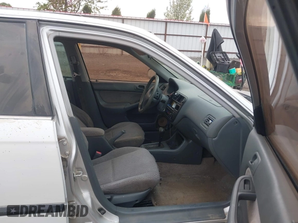 1998 Honda Civic DX with VIN 2HGEJ6629WH551418, listed as a IAAI auction lot 42137262 with 180,704 mi miles. Bid and sale history available at carsss.com. Image 5.