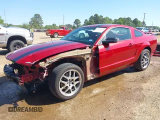 2005 Ford Mustang GT Deluxe with VIN 1ZVHT82H455106809, listed as a IAAI auction lot 42010527 with 76,049 mi miles and . Bid and sale history available at DreamBid. Image 2.