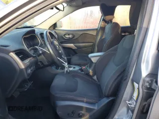 2017 Jeep Cherokee Latitude with VIN 1C4PJLCS9HW650948, listed as a Copart auction lot 43453955 with 140,764 mi miles and Salvage Title. Bid and sale history available at carsss.com. Image 7.