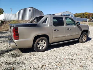 2008 Chevrolet Avalanche LTZ with VIN 3GNFK12398G251731, listed as a Copart auction lot 75665554 with 175,899 mi miles and Clean Title. Bid and sale history available at DreamBid. Image 3.