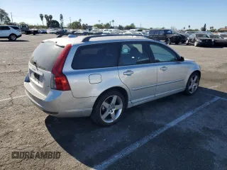 2008 Volvo V50 с VIN YV1MW390182379993, выставлен на аукционе Copart как лот 88505555 с пробегом 163 007 миль миль и Списание • Salvage title. История ставок и продаж доступна на DreamBid. Изображение 3.