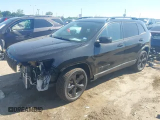 2021 Jeep Cherokee Altitude with VIN 1C4PJLLBXMD112667, listed as a IAAI auction lot 41959004 with 25,524 mi miles and . Bid and sale history available at DreamBid. Image 2.