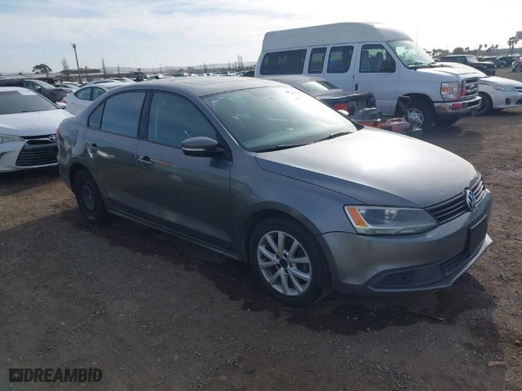 2012 Volkswagen Jetta Sedan SE PZEV with VIN 3VWDP7AJ7CM371023, listed as a IAAI auction lot 41715266 with NaN miles. Bid and sale history available at carsss.com. Image 1.