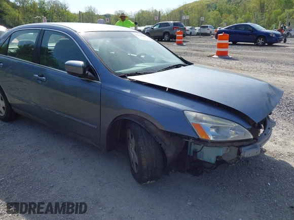 2007 Honda Accord LX z VIN 1HGCM56477A128749, wystawiony jako IAAI lot #42124244 z przebiegiem 224 288 mil mil oraz . Historia ofert i sprzedaży dostępna na DreamBid. Obrazek 1.