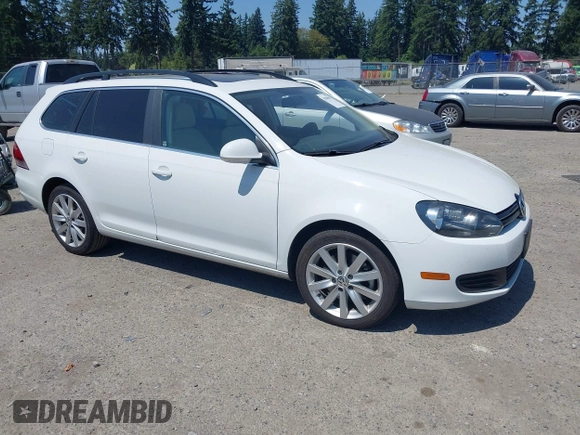 2014 Volkswagen Jetta TDI w/Sunroof & Nav with VIN 3VWPL7AJ2EM615172, listed as a IAAI auction lot 42809695 with 116,599 mi miles and . Bid and sale history available at DreamBid. Image 1.