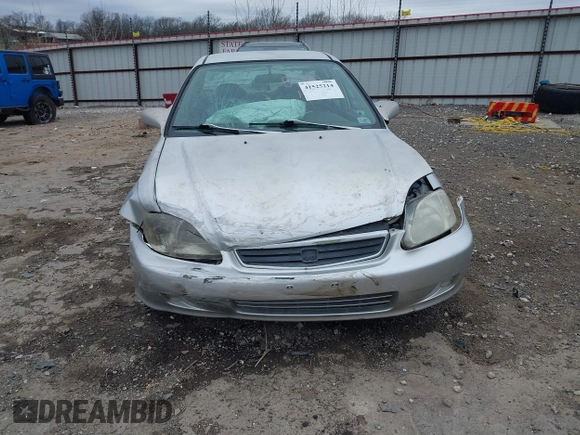 2000 Honda Civic VP z VIN 2HGEJ6613YH575630, wystawiony jako IAAI lot #41525214 z przebiegiem 251 481 mil mil oraz . Historia ofert i sprzedaży dostępna na DreamBid. Obrazek 12.