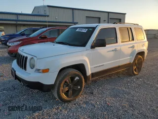 2014 Jeep Patriot with VIN 1C4NJRBB7ED886596, listed as a Copart auction lot 50560175 with 128,121 mi miles and Salvage title. Bid and sale history available at DreamBid. Image 1.