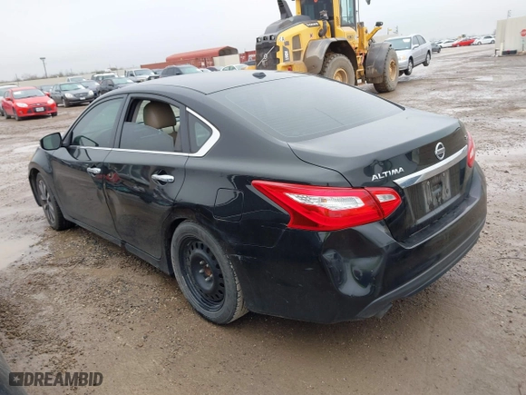 2017 Nissan Altima 2.5 SR with VIN 1N4AL3APXHC199700, listed as a IAAI auction lot 41539756 with 201,751 mi miles. Bid and sale history available at carsss.com. Image 3.