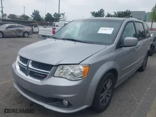 2016 Dodge Grand Caravan SXT with VIN 2C4RDGCG1GR343025, listed as a IAAI auction lot 41909719 with 193,434 mi miles. Bid and sale history available at carsss.com. Image 6.