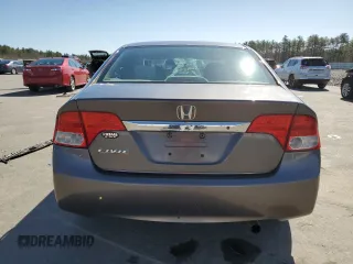 2009 Honda Civic LX z VIN 19XFA16559E016389, wystawiony jako Copart lot #53934915 z przebiegiem 112 966 mil mil oraz Szkoda całkowita • Salvage title. Historia ofert i sprzedaży dostępna na DreamBid. Obrazek 6.