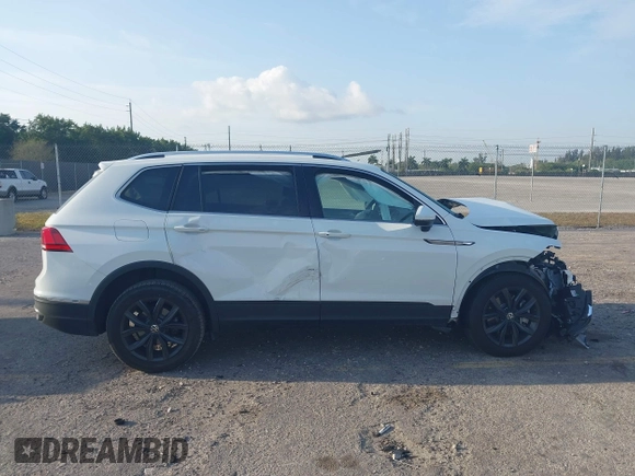 2024 Volkswagen Tiguan SE with VIN 3VV3B7AX3RM120298, listed as a IAAI auction lot 41862454 with Not provided miles and . Bid and sale history available at DreamBid. Image 13.