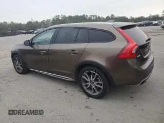 2016 Volvo V60 Cross Country T5 with VIN YV4612HK8G1003514, listed as a Copart auction lot 44733845 with 117,810 mi miles and Clean Title. Bid and sale history available at carsss.com. Image 2.