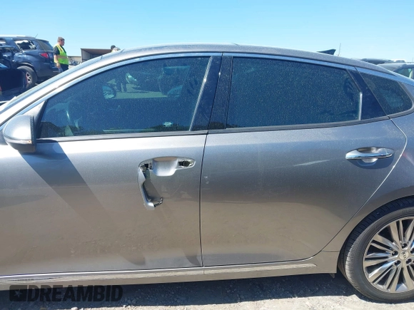 2018 Kia Optima SX with VIN 5XXGV4L26JG187281, listed as a IAAI auction lot 41887939 with 124,782 mi miles and . Bid and sale history available at DreamBid. Image 15.