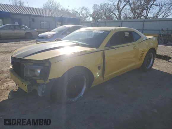 2011 Chevrolet Camaro 2LS z VIN 2G1FA1ED4B9198494, wystawiony jako Copart lot #85979364 z przebiegiem 152 945 mil mil oraz Szkoda całkowita • Salvage title. Historia ofert i sprzedaży dostępna na DreamBid. Obrazek 1.
