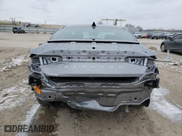 2024 Hyundai Elantra SEL with VIN KMHLS4DG3RU843407, listed as a Copart auction lot 44775405 with 1,904 mi miles and Salvage title. Bid and sale history available at DreamBid. Image 6.