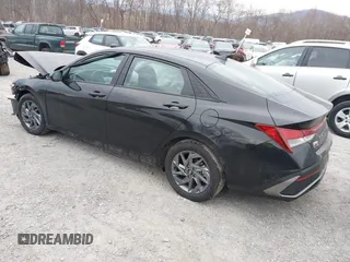 2024 Hyundai Elantra SEL z VIN KMHLM4DG8RU753762, wystawiony jako IAAI lot #41679278 z przebiegiem 13 260 mil mil oraz . Historia ofert i sprzedaży dostępna na DreamBid. Obrazek 3.