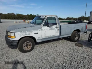 1992 Ford F-150 with VIN 1FTDF15Y6NNA79138, listed as a Copart auction lot 48339275 with 0 mi miles and Clean Title. Bid and sale history available at carsss.com. Image 1.