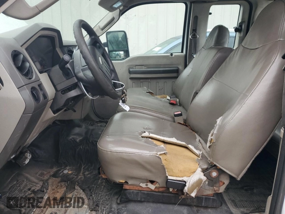 2008 Ford F-250 XL with VIN 1FTSX20558EB19852, listed as a Copart auction lot 42393595 with 213,258 mi miles and Clean title. Bid and sale history available at DreamBid. Image 7.