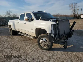 2018 Chevrolet Silverado 3500HD High Country with VIN 1GC4K1EY7JF225224, listed as a Copart auction lot 39800194 with 0 mi miles and Salvage Title. Bid and sale history available at carsss.com. Image 4.