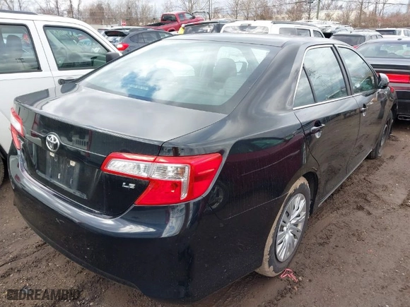 2012 Toyota Camry L with VIN 4T1BF1FK2CU040059, listed as a IAAI auction lot 41696195 with 144,697 mi miles. Bid and sale history available at carsss.com. Image 4.