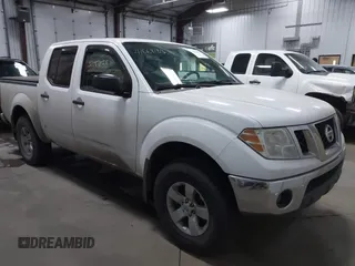 2010 Nissan Frontier Pro-4X z VIN 1N6AD0EV8AC448464, wystawiony jako IAAI lot #41668133 z przebiegiem 174 504 mil mil oraz . Historia ofert i sprzedaży dostępna na DreamBid. Obrazek 1.
