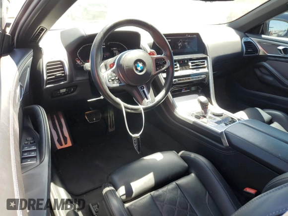 2020 BMW M8 Competition z VIN WBSDZ0C09LCD82160, wystawiony jako Copart lot #67402364 z przebiegiem 18 584 mil mil oraz Szkoda całkowita • Salvage title. Historia ofert i sprzedaży dostępna na DreamBid. Obrazek 8.