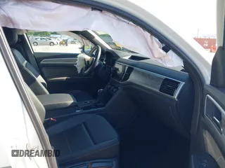 2023 Volkswagen Atlas SE with VIN 1V2WC2CA3PC228213, listed as a IAAI auction lot 42330049 with 21,884 mi miles and . Bid and sale history available at DreamBid. Image 5.