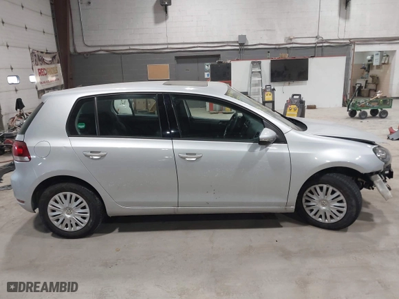 2010 Volkswagen Golf with VIN WVWDB7AJ9AW380191, listed as a IAAI auction lot 41649536 with 117,295 mi miles. Bid and sale history available at carsss.com. Image 13.