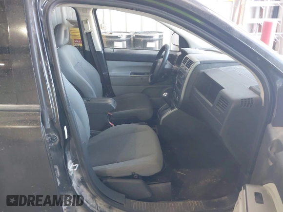 2007 Jeep Compass Sport with VIN 1J8FF47W57D356045, listed as a IAAI auction lot 41808939 with 209,671 mi miles. Bid and sale history available at carsss.com. Image 5.