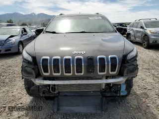 2018 Jeep Cherokee Latitude Plus with VIN 1C4PJMLX0JD562180, listed as a Copart auction lot 57631285 with 105,923 mi miles and Salvage title. Bid and sale history available at DreamBid. Image 5.