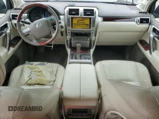 2010 Lexus GX 460 z VIN JTJBM7FX0A5008711, wystawiony jako Copart lot #57426895 z przebiegiem 284 848 mil mil oraz Czysty tytuł • Clean title. Historia ofert i sprzedaży dostępna na DreamBid. Obrazek 8.
