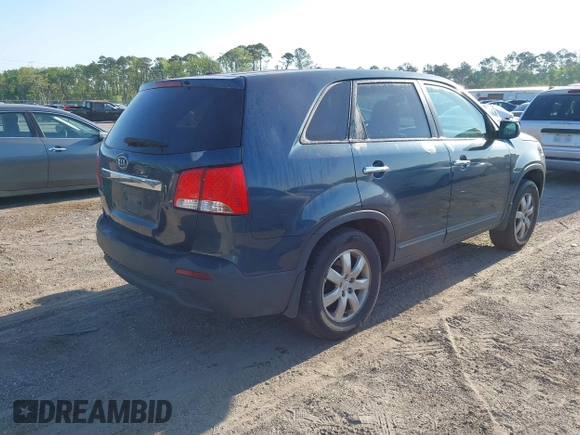 2011 Kia Sorento LX with VIN 5XYKT3A1XBG011576, listed as a IAAI auction lot 42062990 with 227,954 mi miles. Bid and sale history available at carsss.com. Image 4.