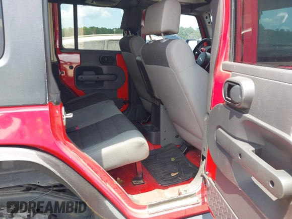 2007 Jeep Wrangler Unlimited X with VIN 1J4GA39107L187817, listed as a IAAI auction lot 42552732 with 149,702 mi miles and . Bid and sale history available at DreamBid. Image 8.