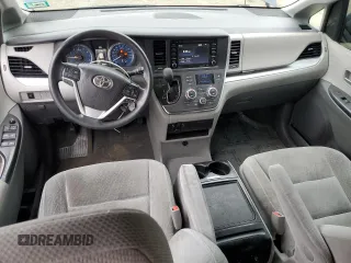 2018 Toyota Sienna LE Auto Access Seat with VIN 5TDKZ3DC1JS952847, listed as a Copart auction lot 62148985 with 98,950 mi miles and Salvage title. Bid and sale history available at DreamBid. Image 8.