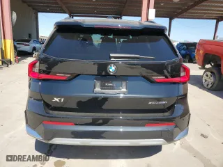 2025 BMW X1 xDrive28i with VIN WBX73EF02S5221151, listed as a Copart auction lot 49895915 with 477 mi miles and Clean Title. Bid and sale history available at carsss.com. Image 6.