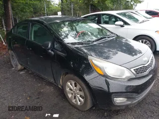 2013 Kia Rio EX z VIN KNADN4A33D6130213, wystawiony jako IAAI lot #42351485 z przebiegiem 204 928 mil mil oraz . Historia ofert i sprzedaży dostępna na DreamBid. Obrazek 1.