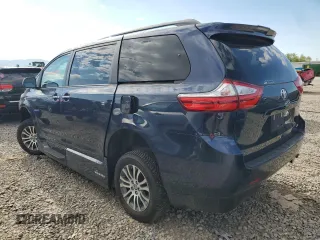 2019 Toyota Sienna XLE Auto Access Seat with VIN 5TDYZ3DCXKS012185, listed as a Copart auction lot 67488644 with 60,840 mi miles and Salvage Title. Bid and sale history available at carsss.com. Image 2.