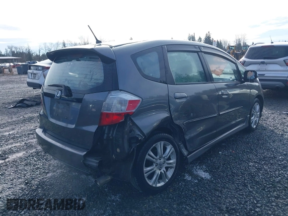 2011 Honda Fit Sport z VIN JHMGE8H54BC000162, wystawiony jako IAAI lot #41665321 z przebiegiem 154 531 mil mil oraz . Historia ofert i sprzedaży dostępna na DreamBid. Obrazek 6.