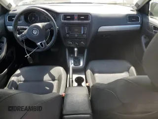 2012 Volkswagen Jetta TDI w/Premium & Nav z VIN 3VWLL7AJ2CM358901, wystawiony jako Copart lot #57350505 z przebiegiem 155 062 mil mil oraz Szkoda całkowita • Salvage title. Historia ofert i sprzedaży dostępna na DreamBid. Obrazek 8.
