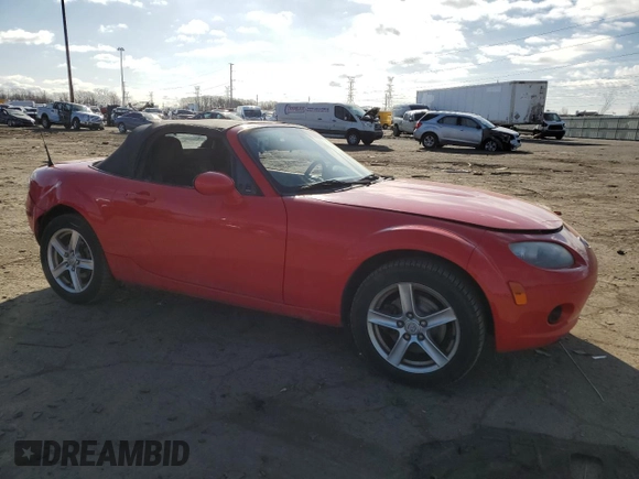 2006 Mazda MX-5 Miata Touring z VIN JM1NC25F360110572, wystawiony jako Copart lot #50555765 z przebiegiem 166 785 mil mil oraz Czysty tytuł • Clean title. Historia ofert i sprzedaży dostępna na DreamBid. Obrazek 4.