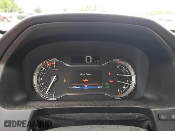 2017 Honda Pilot Touring z VIN 5FNYF6H92HB067140, wystawiony jako Copart lot #55757925 z przebiegiem 132 425 mil mil oraz Szkoda całkowita • Salvage title. Historia ofert i sprzedaży dostępna na DreamBid. Obrazek 9.